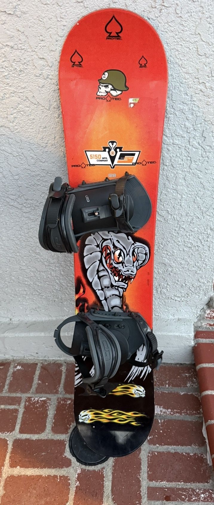 5150 Shooter Kids Snowboard - 128 cm Used