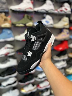 Jordan 4 Retro White Thunder