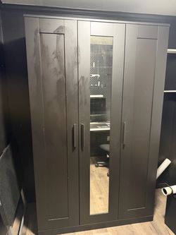 Dark Gray 3-Door Wardrobe with Mirror