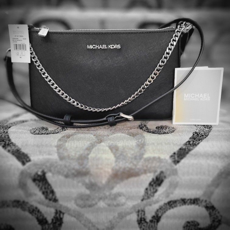 BRAND NEW - MICHAEL KORS Black
Jet Set Medium Saffiano Shoulder Crossbody Handbag Satchel