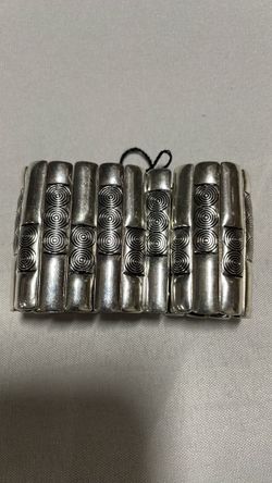Silver Tone Metal Stretch Cuff Bracelet