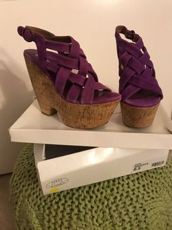 Steve Madden Magenta Wedges