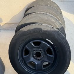Tires for Sale 205/70/R16    $ 350