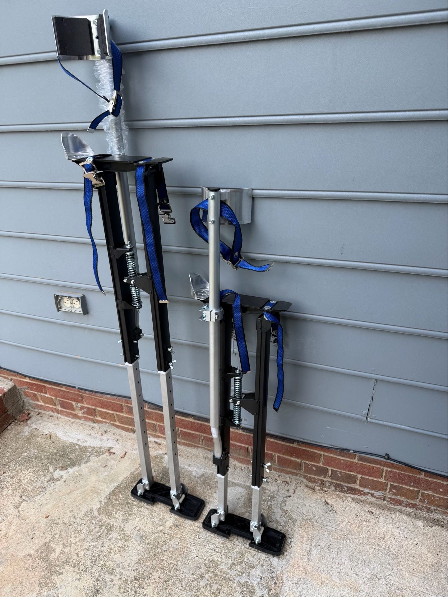 36”-48” extendable aluminum stilts!