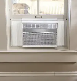GE - 350 Sq. Ft. 8000 BTU Smart Window Air Conditioner - White