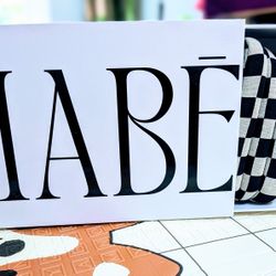 MABE Brand New)The Monarch Baby Carrier (Ebony Check Checkered) 