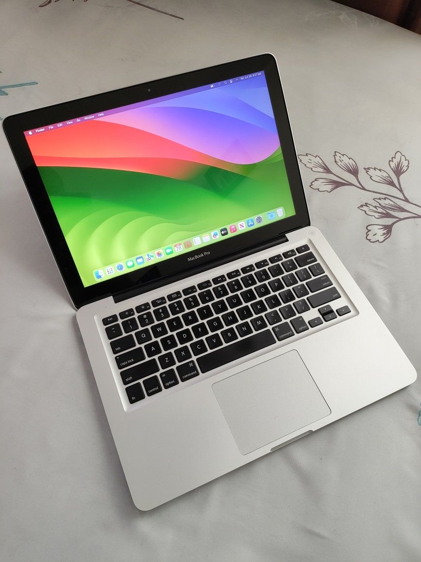 2012 13.3"inch Intel Core i5 MacBook Pro Laptop, 10GB RAM, 120GB SSD, DVD📀 And SD Card Reader. macOS Sequoia 15.5 Installed.