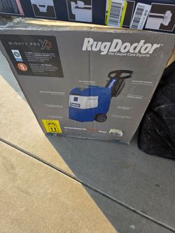 Rug doctor carpet cleaner.