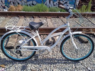 Swinn Clairmont Beach Cruiser