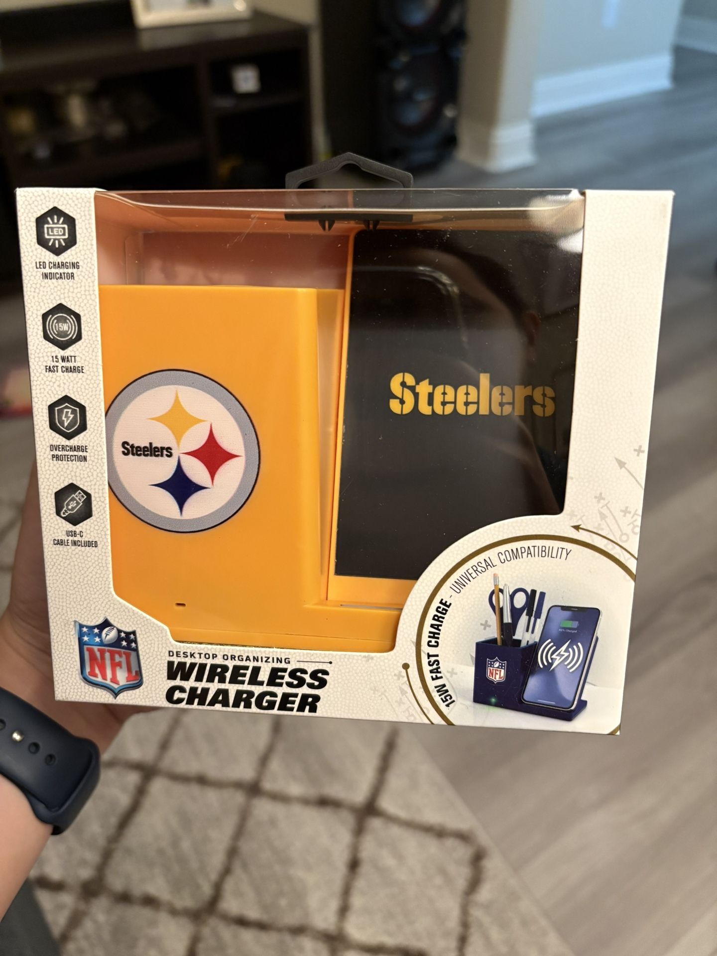 Wireless Phone Charger w/organizer (brand new)