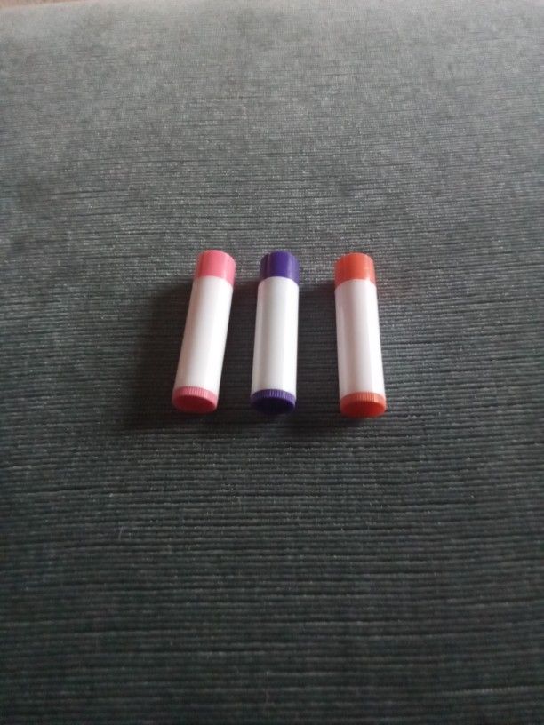 3 Chapsticks