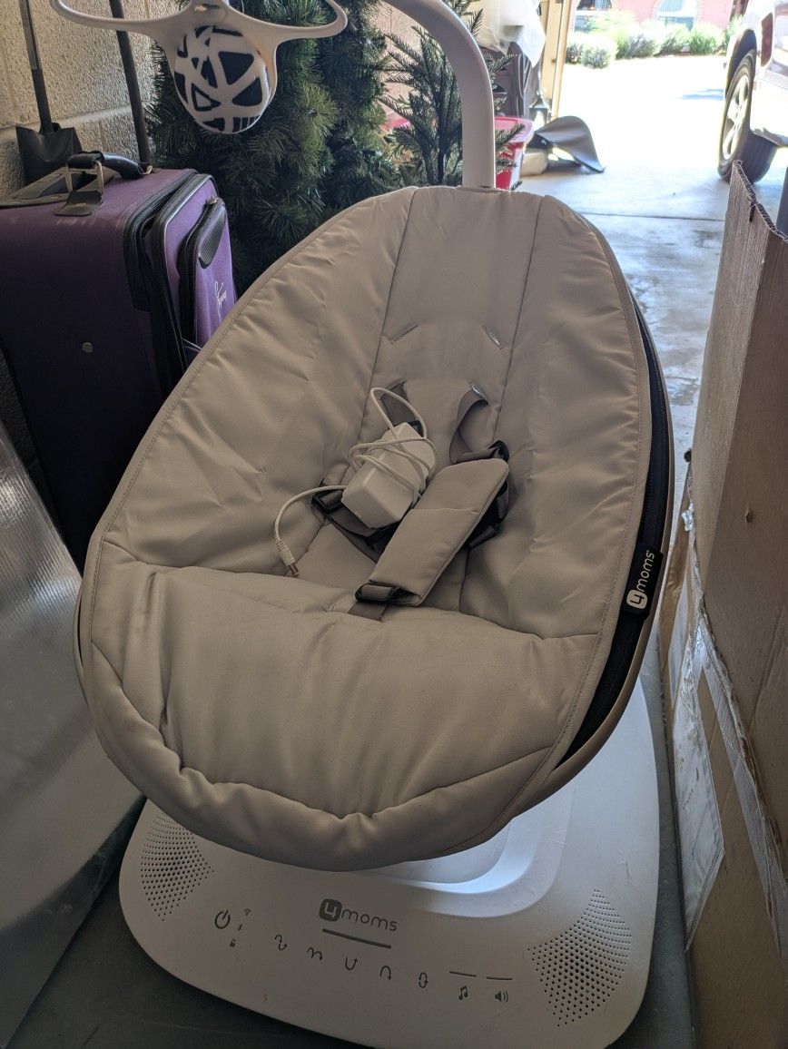 Mama Roo Swing