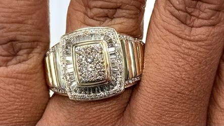 10kt Size 10 Mens Cluster Diamond Ring 8.7g