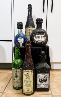 HALLOWEEN PROPS/ POTION JARS