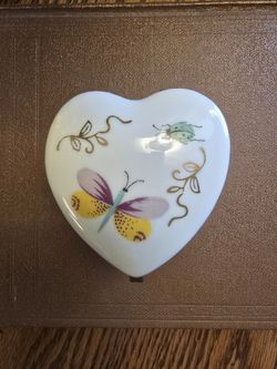 Ardalt Japan Lenwile China Butterfly and Lady Bug Porcelain Trinket Box