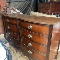 Vintage Solid Wood Bedroom Dresser