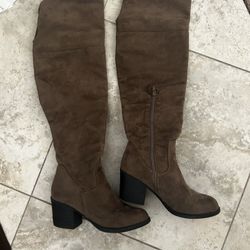 Women’s Boots Size 8 For $12 OBO 