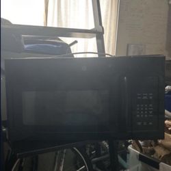 $50 black GE microwave