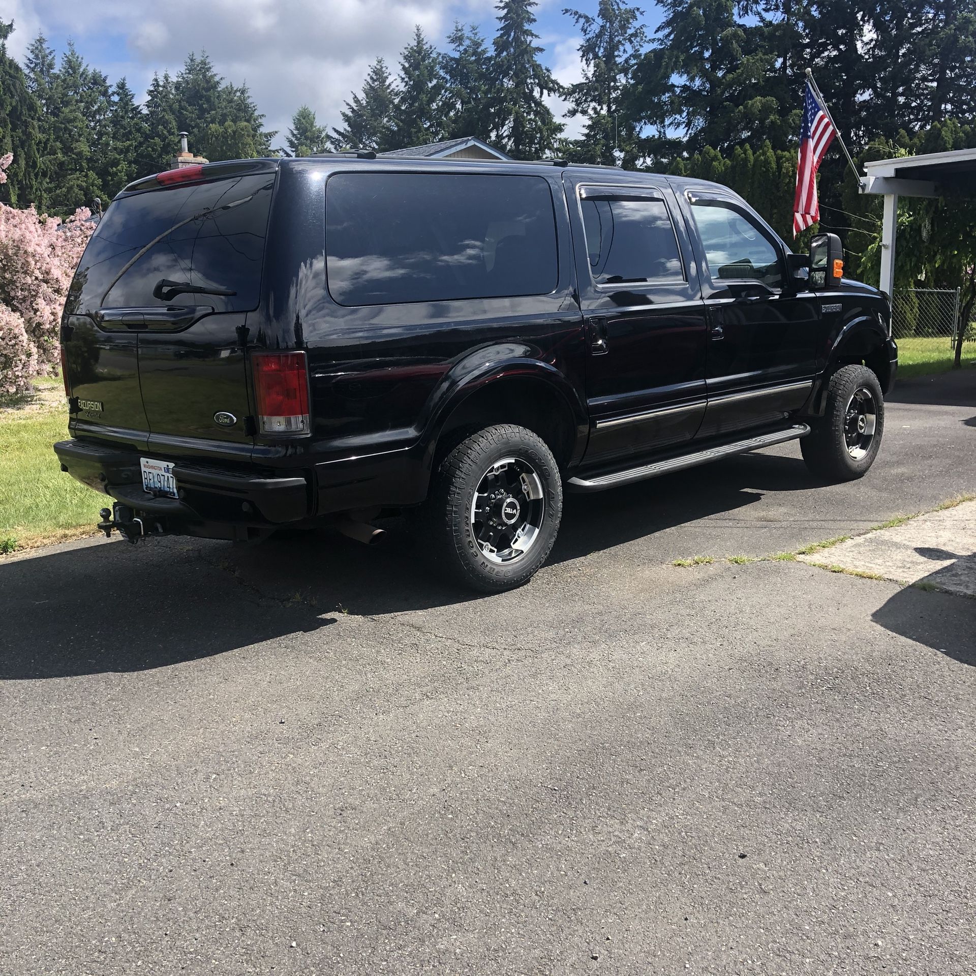 Set of four 18” v-tec rims with toyo tires ford 3/4 ton, 8 lug