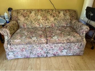 Floral la-Z-Boy sofa