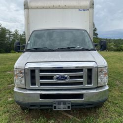 Ford E350 Super Duty 2018