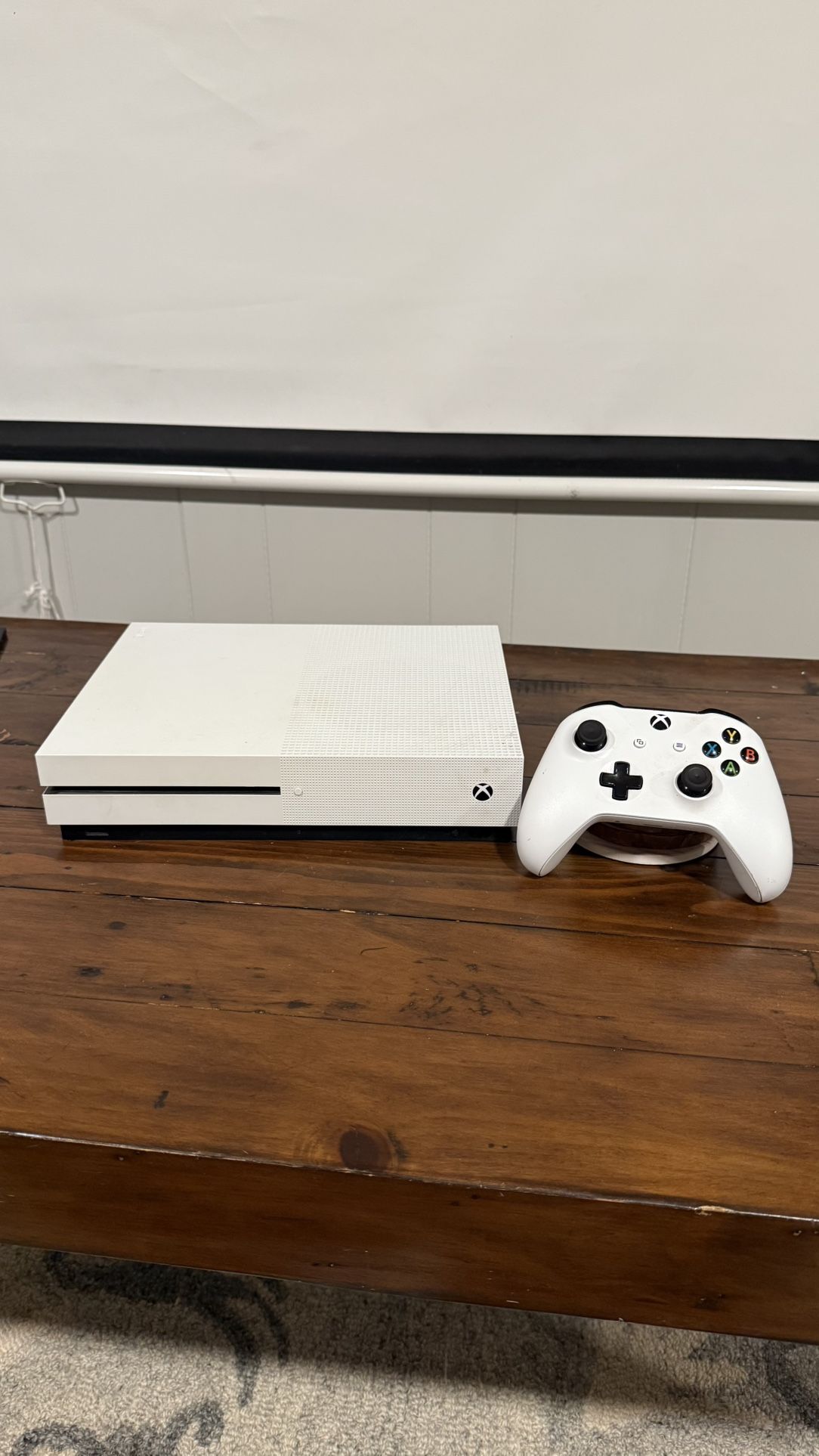 Xbox One S - 512 GB
