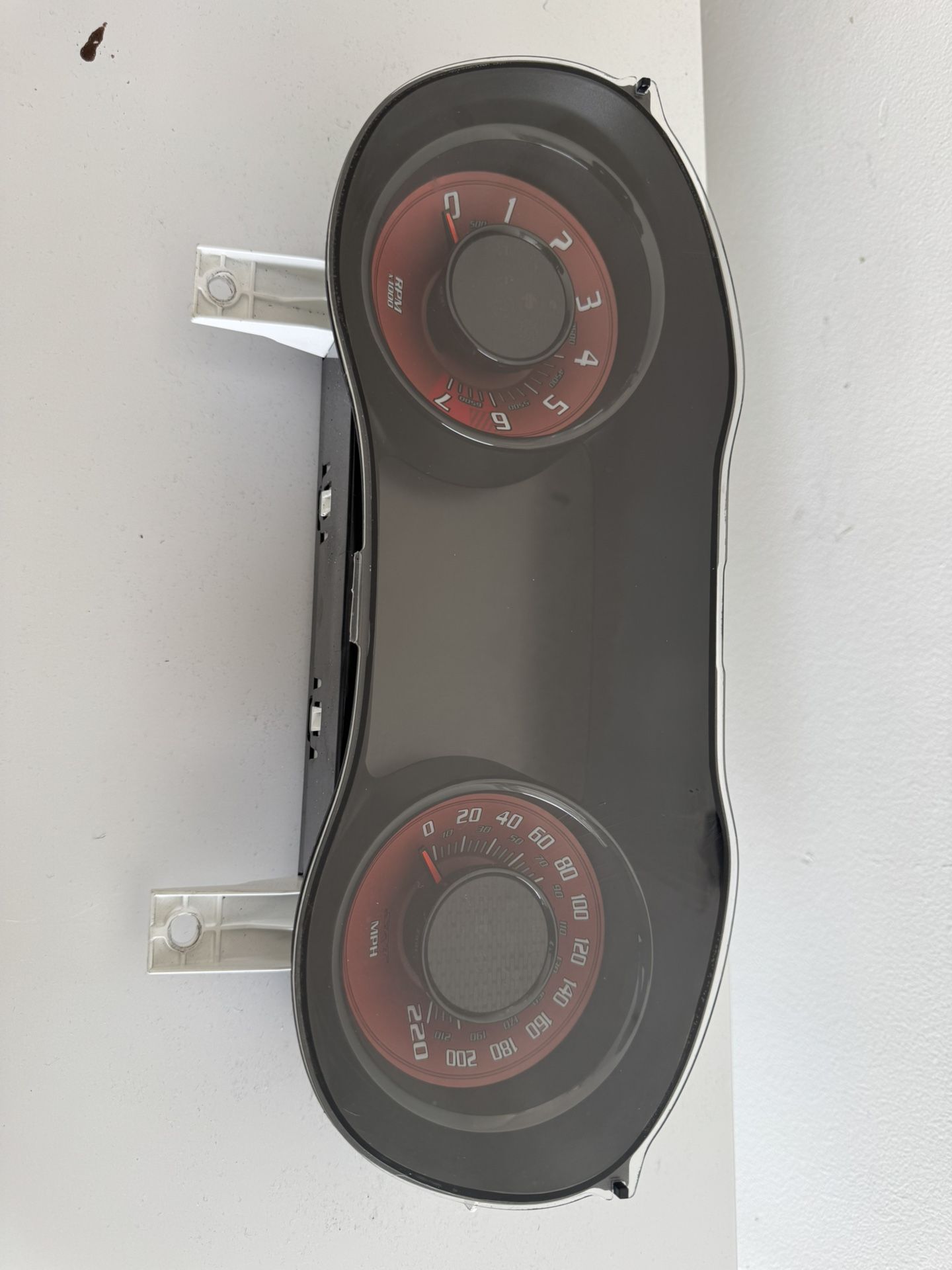 Challenger REDEYE cluster 220 Hellcat 