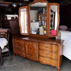 Vintage Dresser With Mirror 