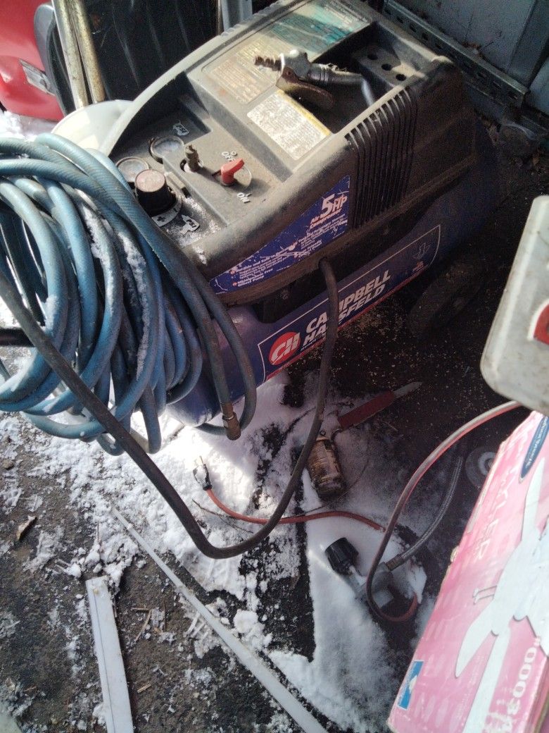 5 Horse Power Air. 5 Horse. Campbelhouse Field Compressor With 50 Ft Of Airline Campbell