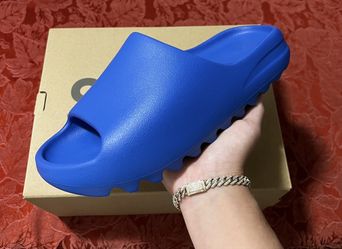 Yeezy Slide Azure