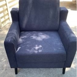 New, Classic Brands Meridian Low Arm Chair – Black