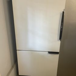 Amana Refrigerator