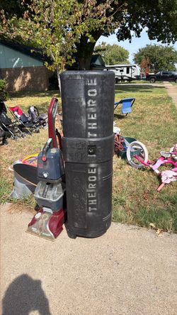 CURB PICKUP - Golf cover hard plastic
