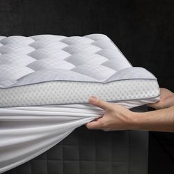 Inch Ultra-Fluffy Memory Foam Mattress Topper Queen for Back Pain, Soft Comfy Pillow Top Queen Mattress Topper with 4X Support, Mattress Pad with Brea