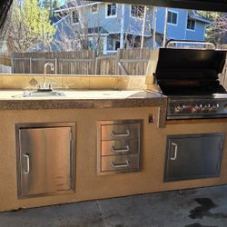 BBQ ISLAND - 2 PIECES