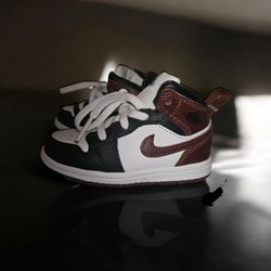 Nikes Size 2c