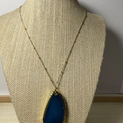 Gold Tone Necklace With Blue Agate Slice Pendant 36” Inches