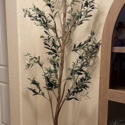 7ft Faux olive tree