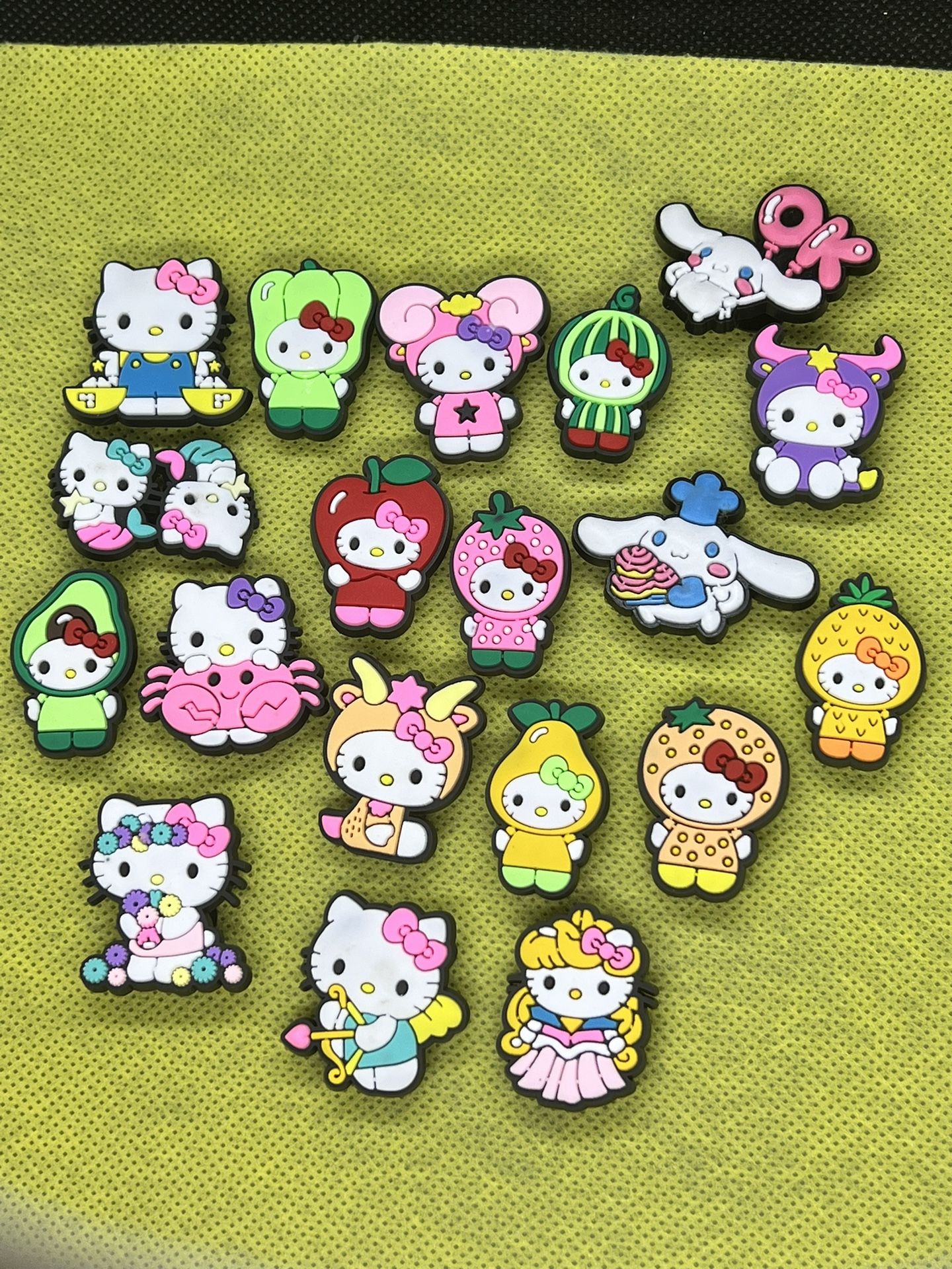 hellokitty croc charms
