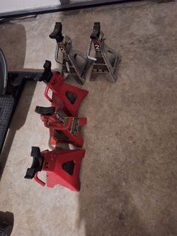 JACK STAND