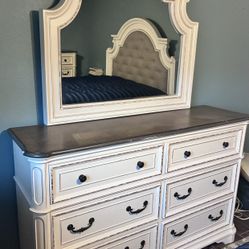 Queen Bedroom Furniture 