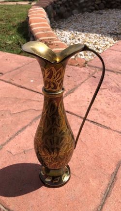 Brass sculpture handcrafted from India