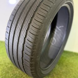 V206  235 40 19 92V  Michelin Primacy Mxm4  One Used Tire 50% Life 