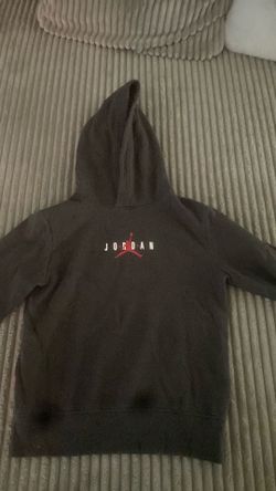 Boys sweater hoody  crew neck size S (usually 8-10)