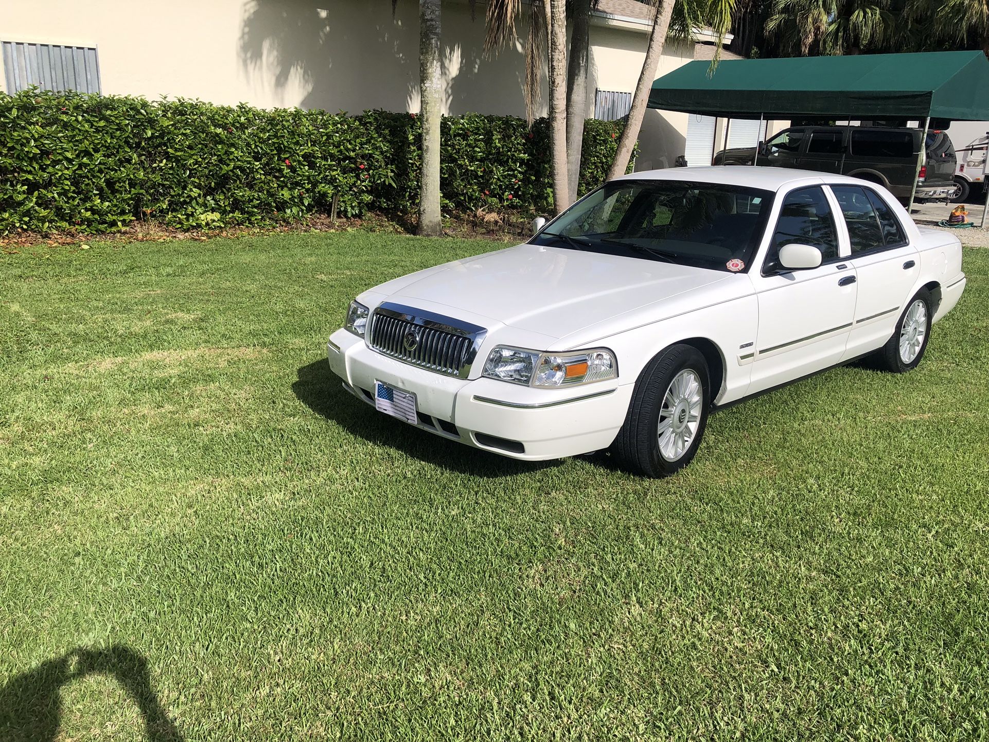 2010 Mercury Grand Marquis
