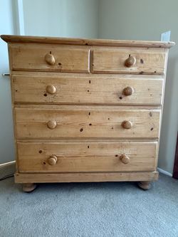 Solid Pine Dresser & Matching Nightstand – 5 Drawer Set