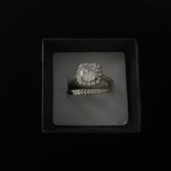 .925 Silver 5A Grade Zircon Ring - Size 6 - Great For Wedding/ Engagement/ Promise/ Anniversary 