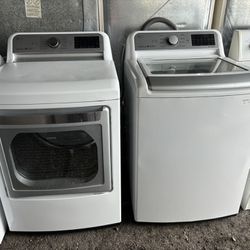 Lg Washer & Dryer Set