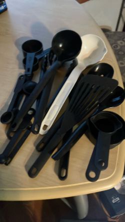 Assorted Kitchen Utensils