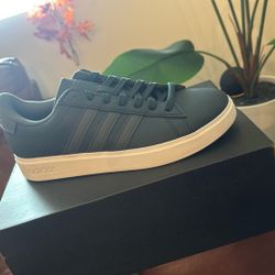 Adidas Size 10 